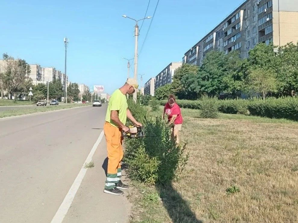 Коммунальными службами проведены работы на территории города Коммунальными службами проведены работы на территории города