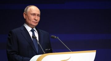 Россия всегда идет и будет идти только вперед, преодолеет все трудности и страхи благодаря сплоченности общества