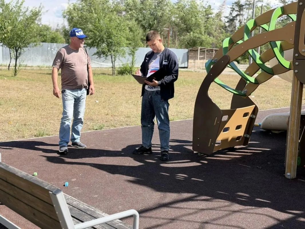 В Северодонецке единороссы продолжают мониторинг детских площадок для обеспечения безопасности и комфорта