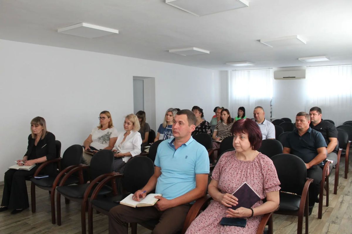 В администрации Новопсковского муниципального округа прошло еженедельное аппаратное совещание В администрации Новопсковского муниципального округа прошло еженедельное аппаратное совещание