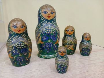 В Северодонецкой галерее искусств открылась выставка «Чудеса в решете» мастера декоративноприкладной росписи Юлии Бабенко!