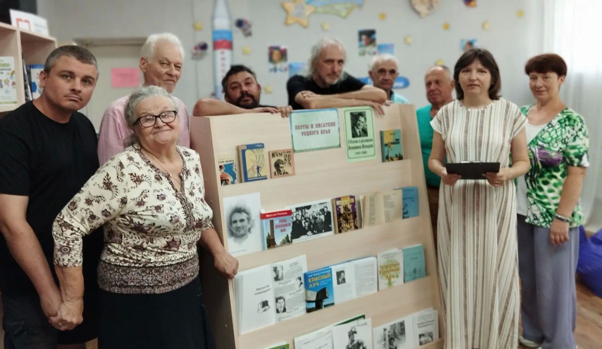 В Краснолучской библиотеке им. Крупской прошёл литературный обзор к 95-летию Вениамина Мальцева (1931–1986) В Краснолучской библиотеке им. Крупской прошёл литературный обзор к 95-летию Вениамина Мальцева (1931–1986)
