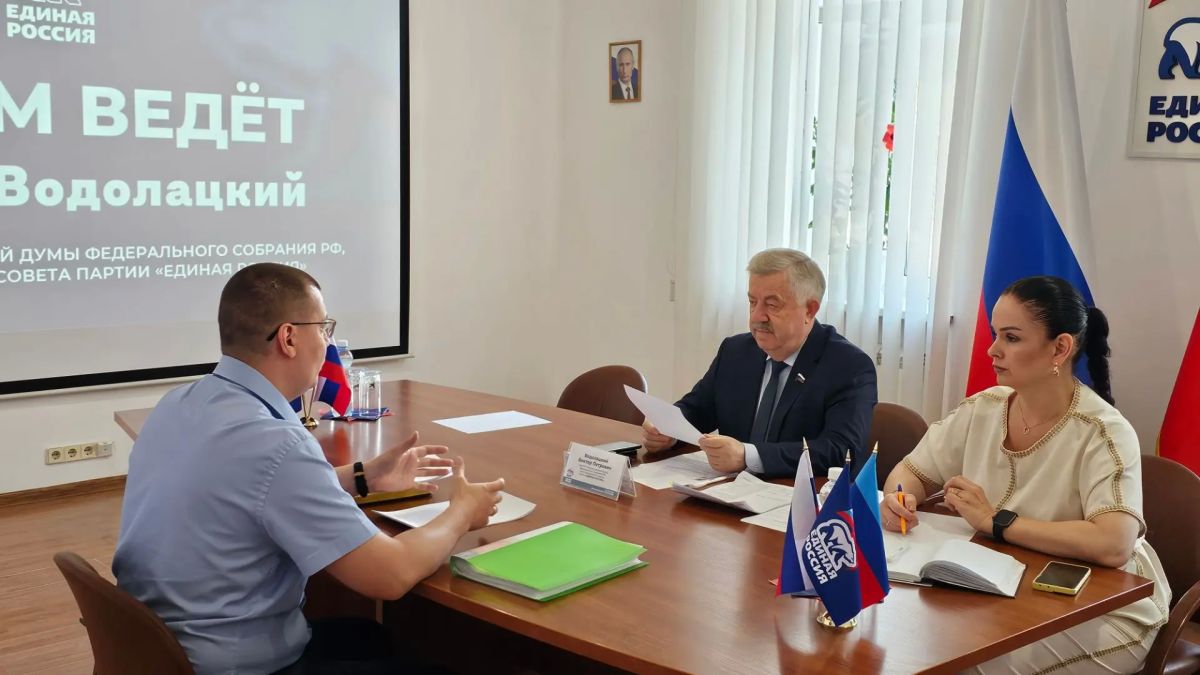 Виктор Водолацкий: Продолжается очередная региональная неделя на территории Луганской Народной Республики Виктор Водолацкий: Продолжается очередная региональная неделя на территории Луганской Народной Республики