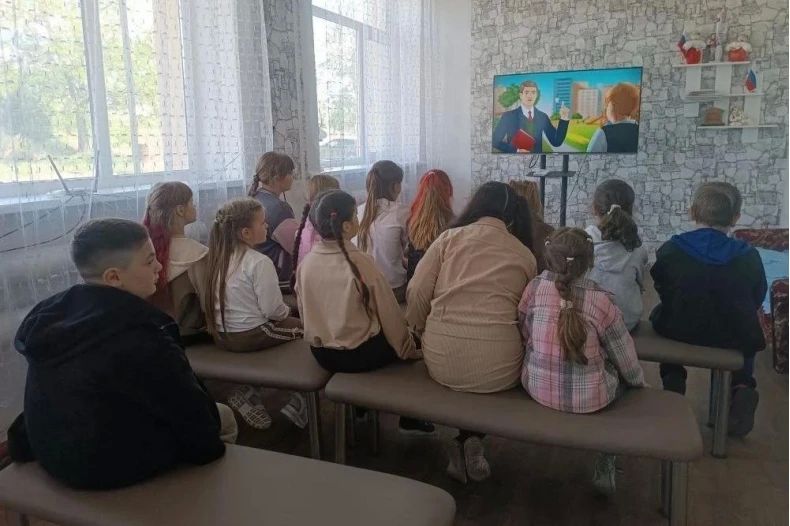 Час общения «Какие опасности подстерегают нас в современном мире» состоялся в Бирюковском ДК Час общения «Какие опасности подстерегают нас в современном мире» состоялся в Бирюковском ДК