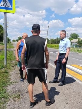 Евгений Подоплелов провел личный прием граждан в пгт Ясеновский и пгт Пролетарский