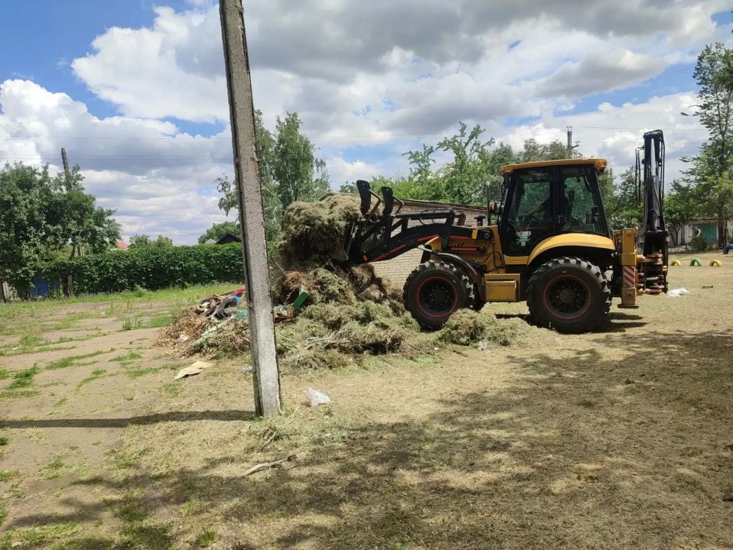 Благоустройство общественных территорий городского округа город Ровеньки продолжается Благоустройство общественных территорий городского округа город Ровеньки продолжается