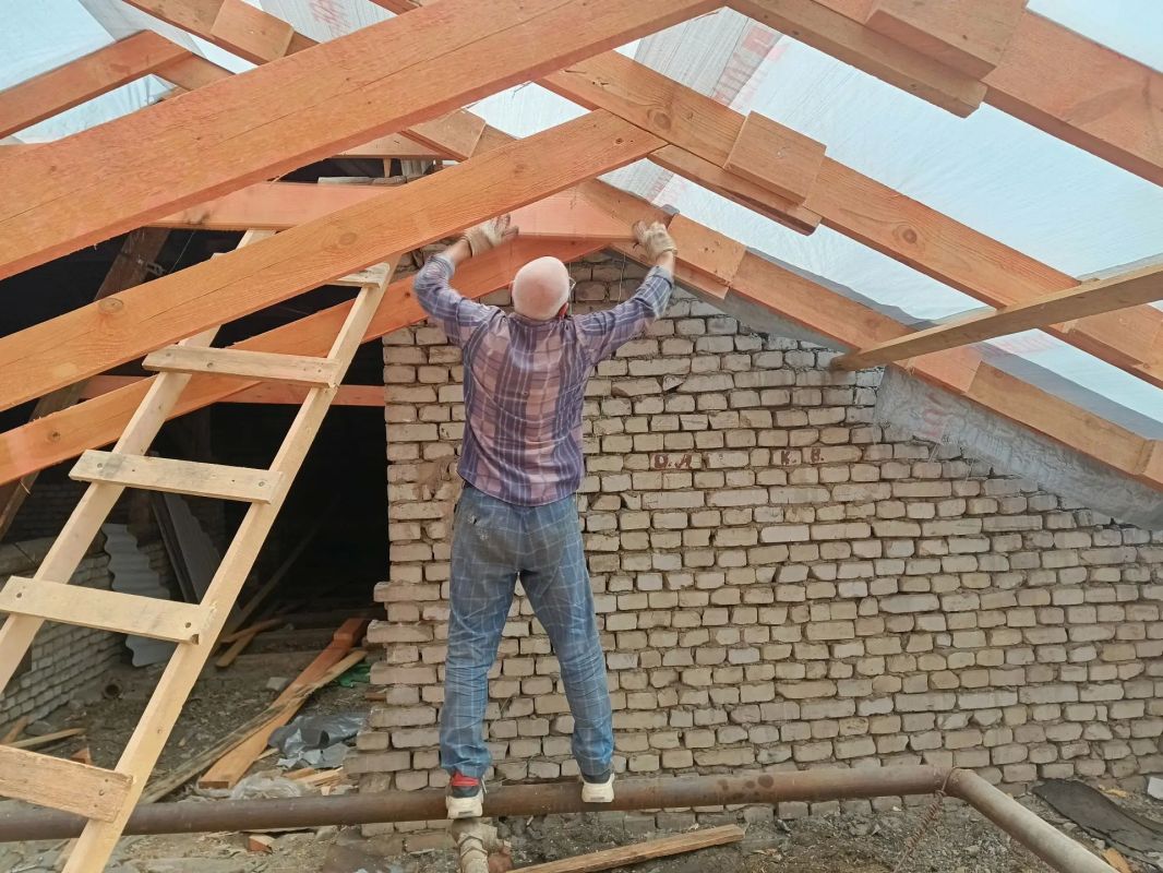 В Михайловской школе продолжаются ремонтные работы В городском округе город Ровеньки продолжается восстановление социально значимых объектов, одним из которых является Михайловская школа имени А.И. Малена. Обновление... В Михайловской школе продолжаются ремонтные работы В городском округе город Ровеньки продолжается восстановление социально значимых объектов, одним из которых является Михайловская школа имени А.И. Малена. Обновление...