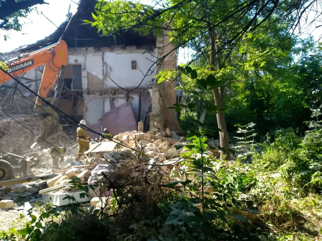 Прокуратурой ЛНР организована проверка по факту происшествия в многоквартирном доме в г. Краснодоне