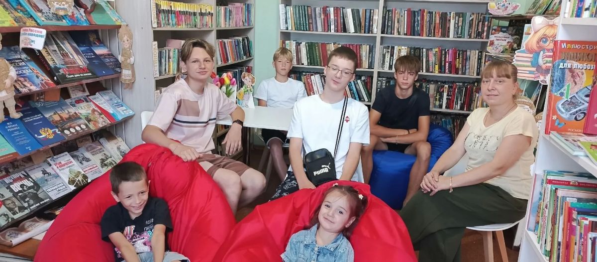 В библиотеке поселка Белореченский прошла игра викторина «Лето – это хорошо»