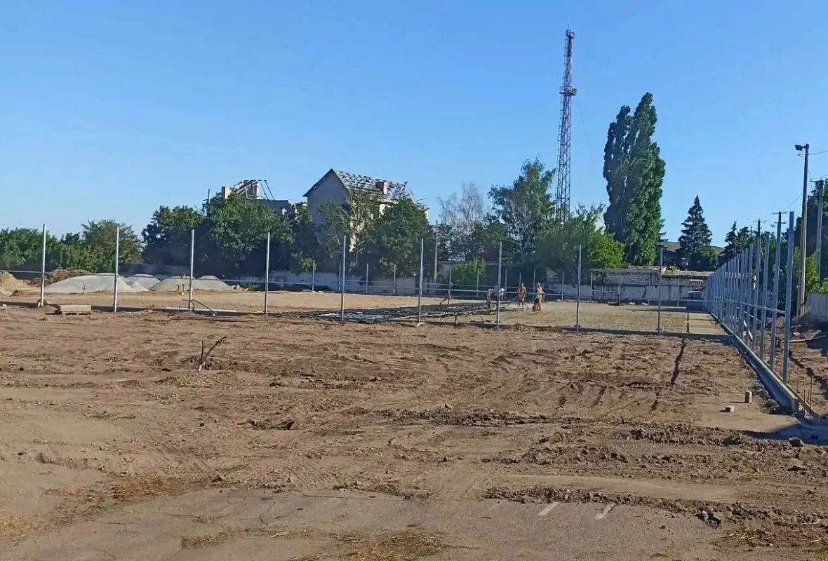 Спорт становится ближе: в Новоайдаре появится современный комплекс под открытым небом Спорт становится ближе: в Новоайдаре появится современный комплекс под открытым небом