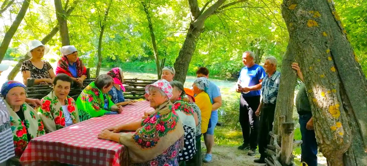 Краеведческий час «Как прекрасен летний день» объединил сердца старшего поколения Краеведческий час «Как прекрасен летний день» объединил сердца старшего поколения