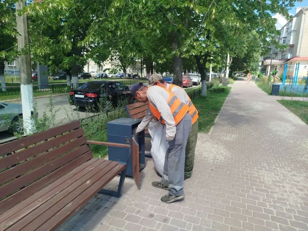 Благоустройство общественных территорий городского округа город Ровеньки продолжается Благоустройство общественных территорий городского округа город Ровеньки продолжается