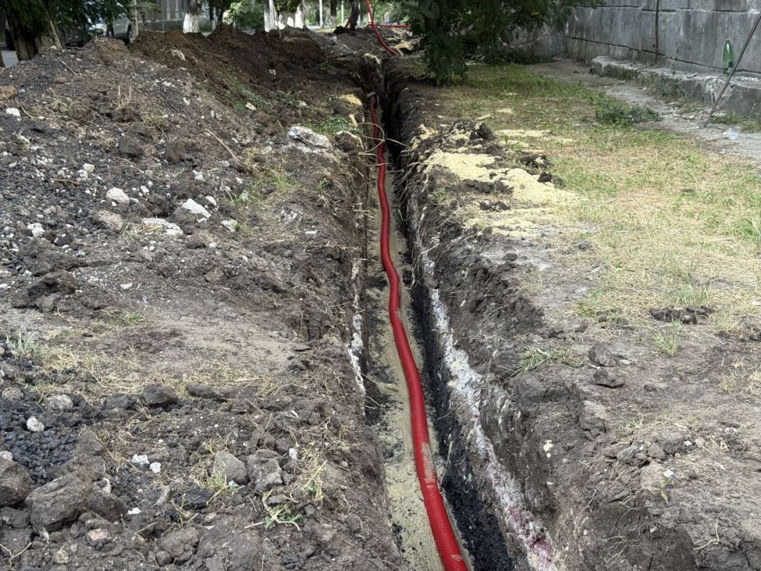 На площади Ленина в Молодогвардейске продолжаются работы по обустройству инженерных коммуникаций На площади Ленина в Молодогвардейске продолжаются работы по обустройству инженерных коммуникаций