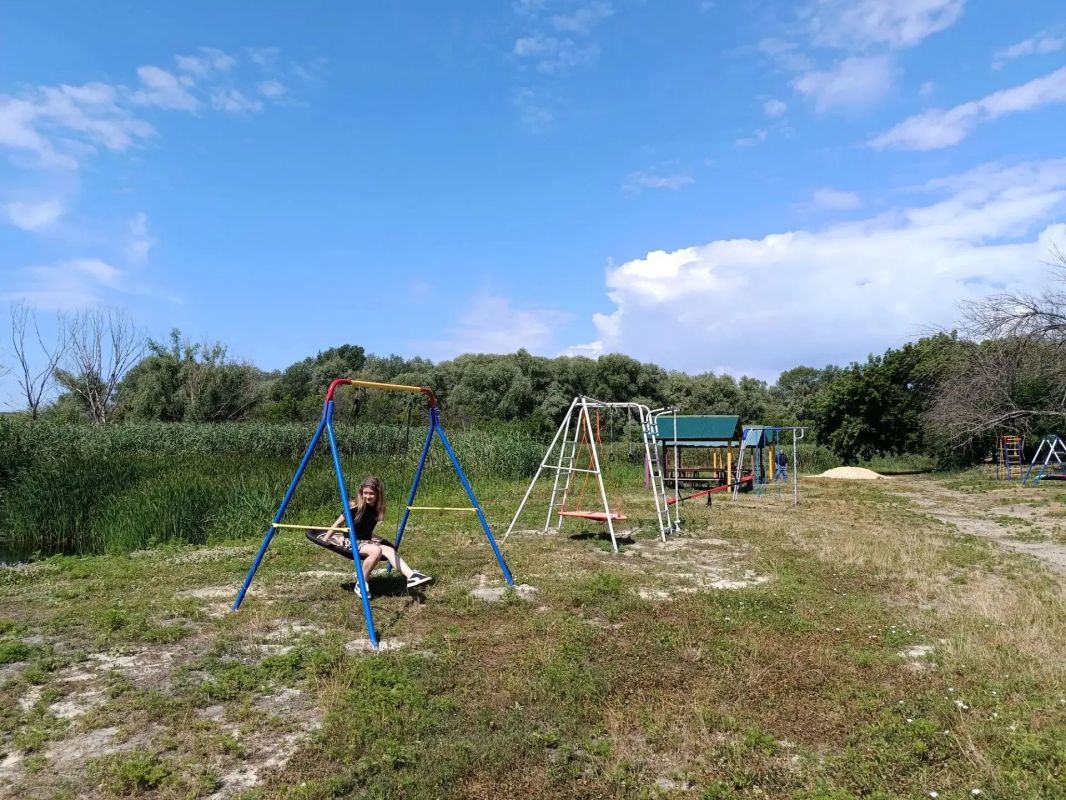 В Новоайдаре завершилось благоустройство зоны отдыха на берегу реки Айдар В Новоайдаре завершилось благоустройство зоны отдыха на берегу реки Айдар