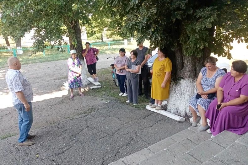 В селе Дарьино-Ермаковка обсудили актуальные вопросы В селе Дарьино-Ермаковка обсудили актуальные вопросы