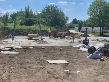 В Георгиевке активно благоустраивают новую парковую зону в рамках федерального проекта