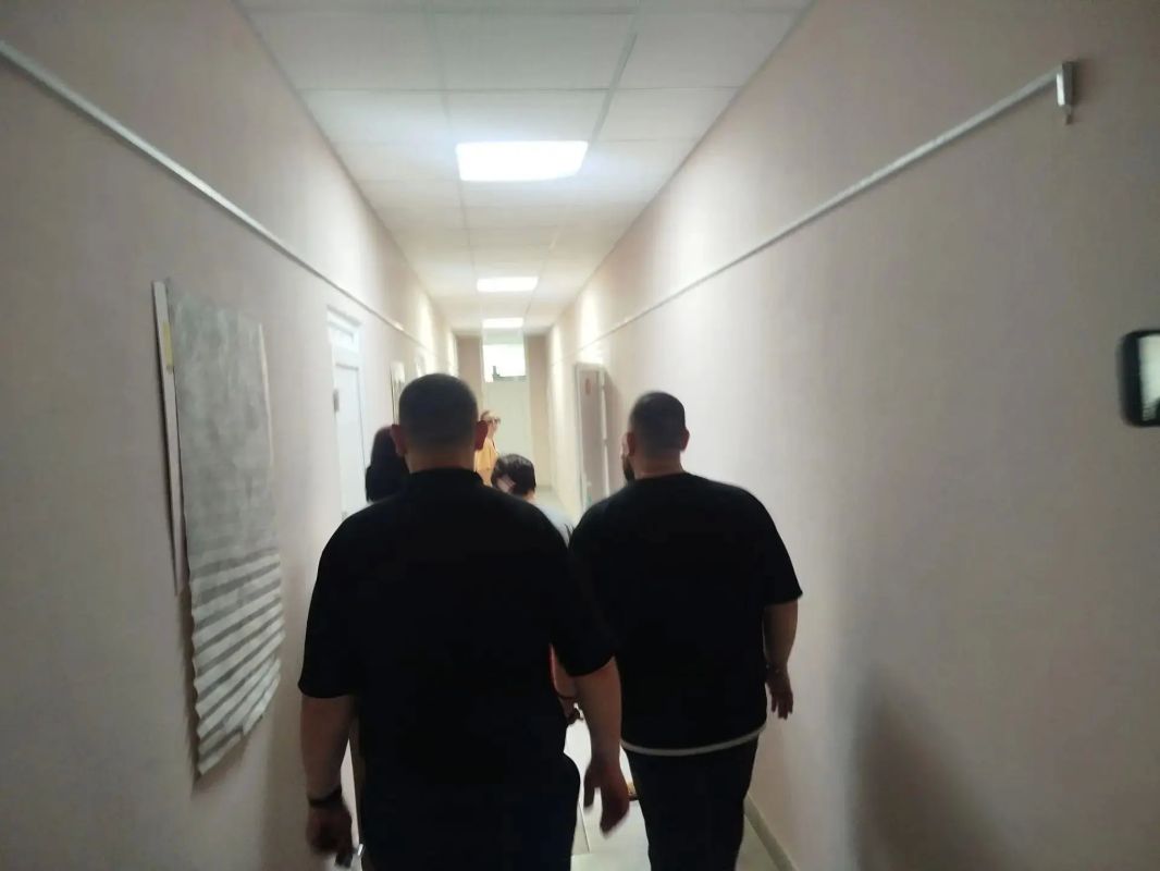 «Народный контроль" в ДШИ №1: преображение в школе искусств Брянки продолжается «Народный контроль" в ДШИ №1: преображение в школе искусств Брянки продолжается