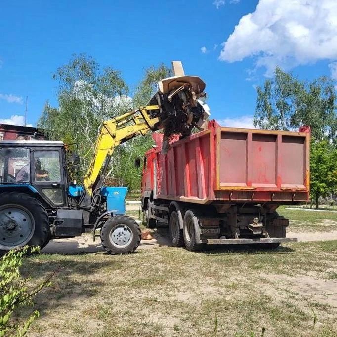 Несанкционированную свалку возле Старобельского колледжа, о которой мы писали ранее, убрали Несанкционированную свалку возле Старобельского колледжа, о которой мы писали ранее, убрали