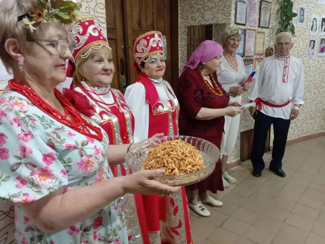 Наш дом –Россия, и лучше этого дома нет на свете Наш дом –Россия, и лучше этого дома нет на свете