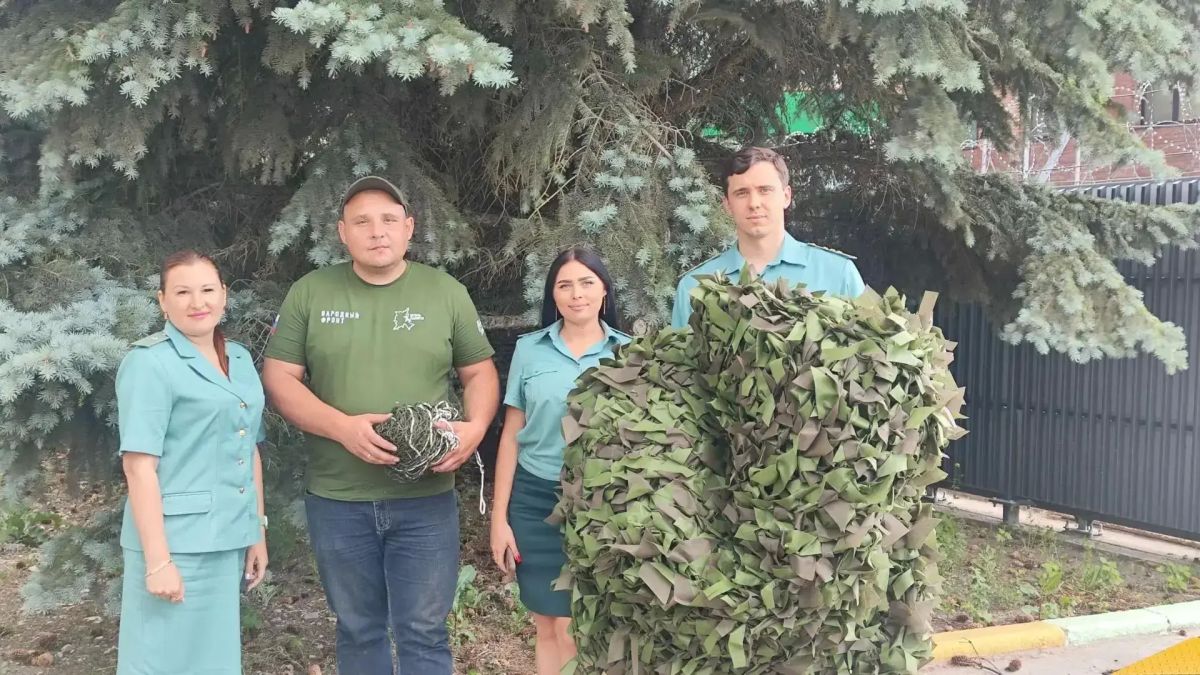 Луганская таможня и студенты объединяются в поддержке защитников Родины Луганская таможня и студенты объединяются в поддержке защитников Родины