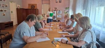 16 июля для слушателей Университета третьего возраста ГБУ ЛНР «Краснолучский КЦСОН» на «Литературно-искусствоведческом» факультете состоялся тематический час посвященный 135 - летию со дня рождения русского писателя...