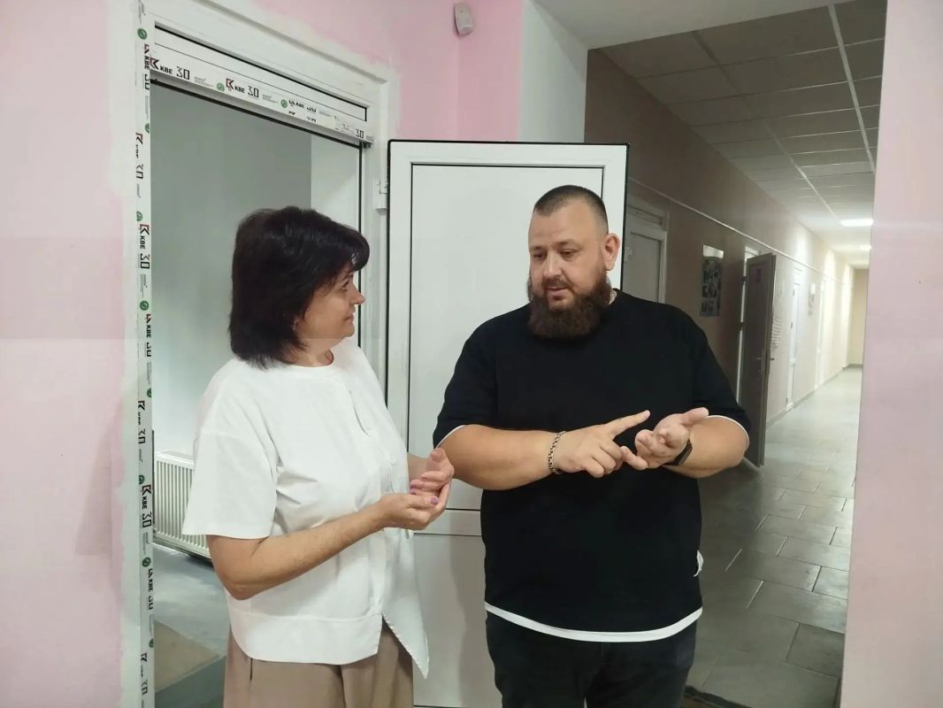 «Народный контроль" в ДШИ №1: преображение в школе искусств Брянки продолжается «Народный контроль" в ДШИ №1: преображение в школе искусств Брянки продолжается