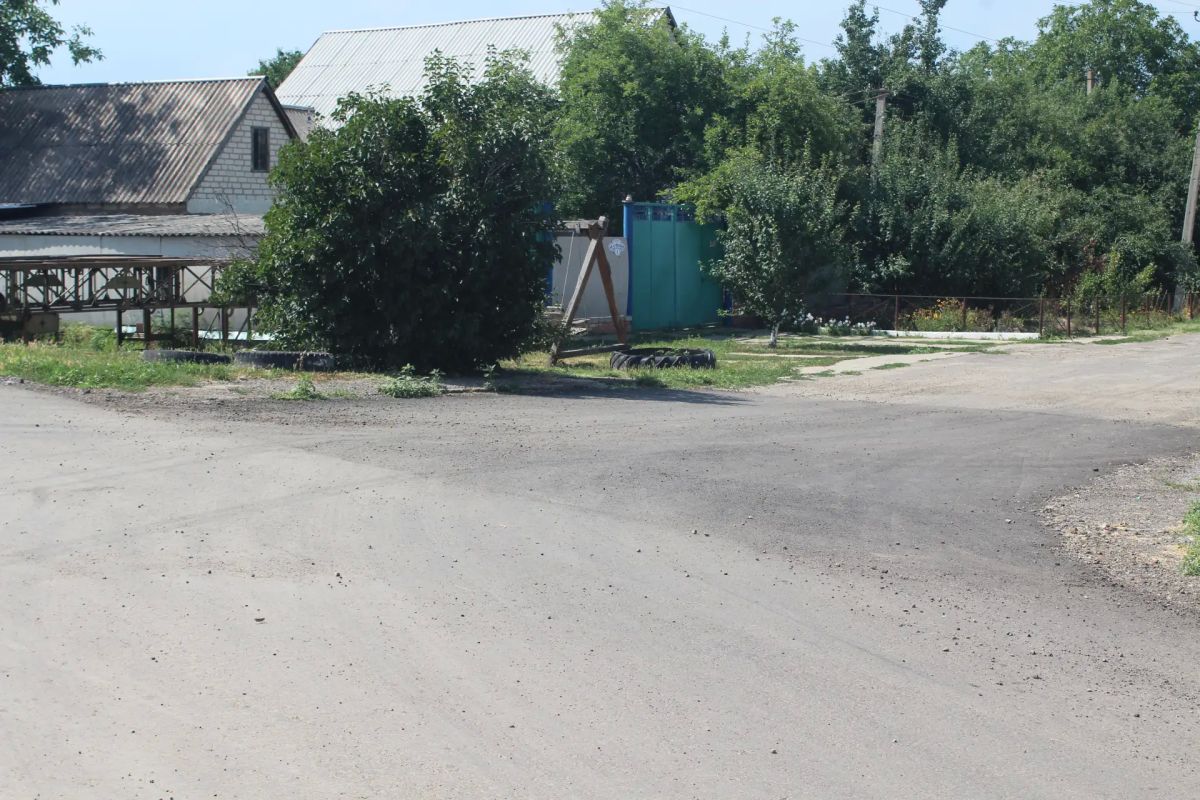В Славяновербске по народной программе ремонтируют дорогу В Славяновербске по народной программе ремонтируют дорогу
