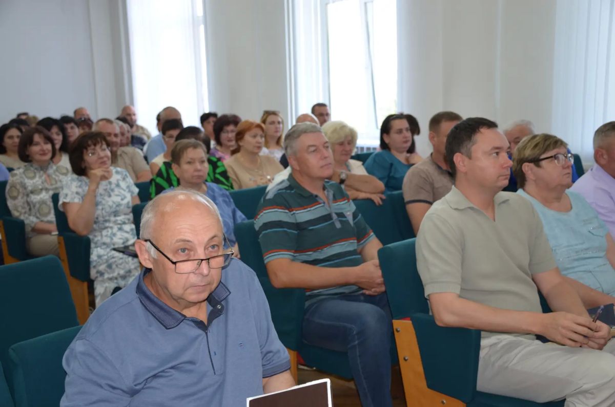 Как не дать себя обмануть: в Новоайдаре обсудили цифровую финансовую безопасность Как не дать себя обмануть: в Новоайдаре обсудили цифровую финансовую безопасность