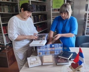 Накануне праздника Крещения Руси библиотека-филиал № 21 пгт Городище получила праздничные подарки - книги от Отца Димитрия, священника Покровского собора Русской православной старообрядческой церкви г. Москвы и священно...