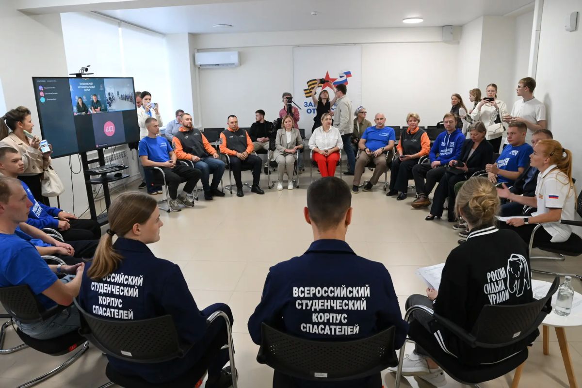 Мария Львова-Белова: От всей души поблагодарила волонтеров за помощь пострадавшим от паводка Мария Львова-Белова: От всей души поблагодарила волонтеров за помощь пострадавшим от паводка