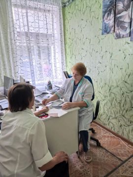 Специалисты Новопсковской ЦРМБ осмотрели жителей с.Новобелая