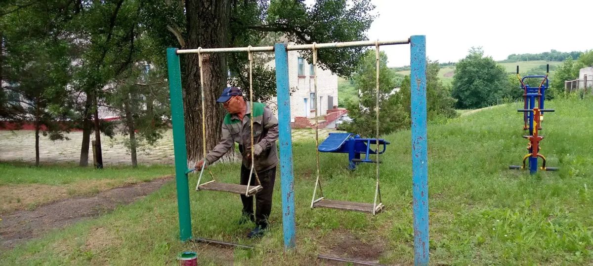 Наводим порядок вместе: в Белокуракинском округе продолжаются работы по благоустройству Наводим порядок вместе: в Белокуракинском округе продолжаются работы по благоустройству