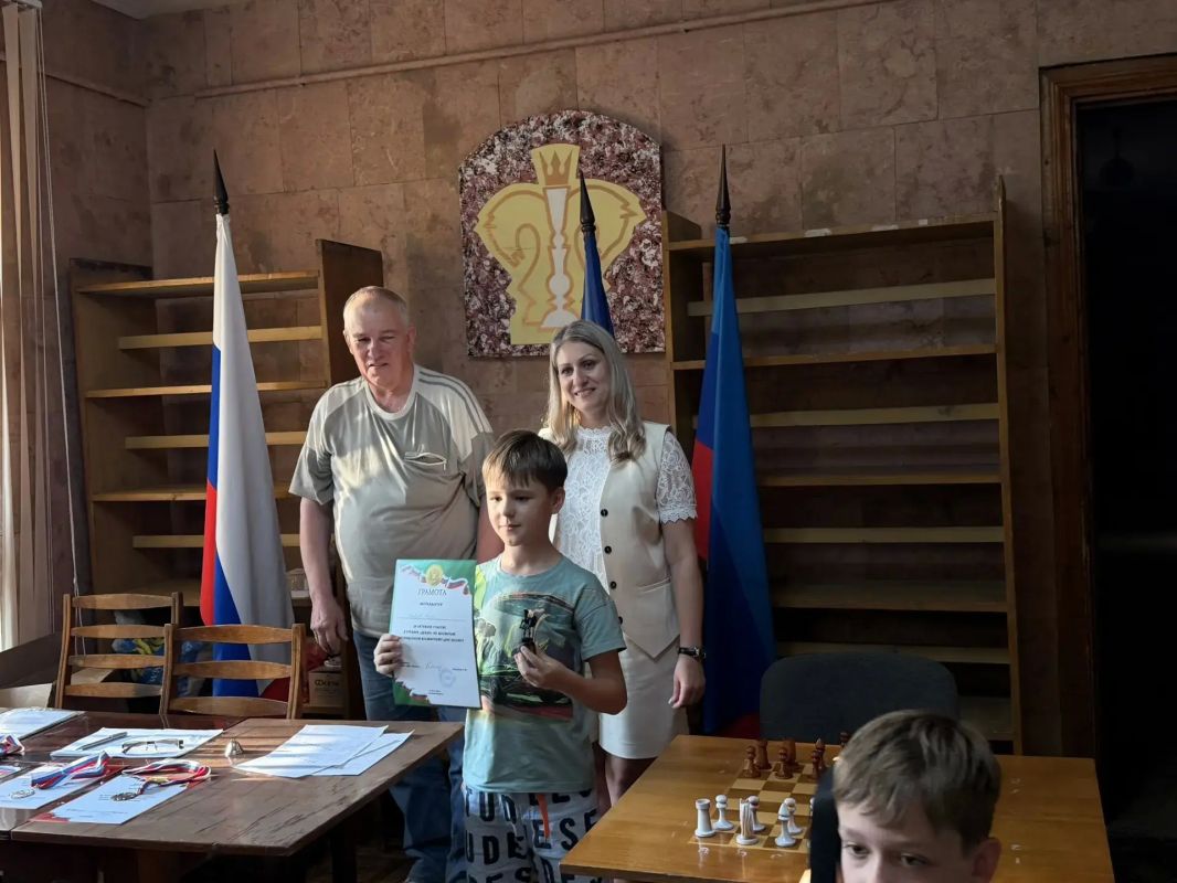 В Молодогвардейске состоялся шахматный турнир среди начинающих спортсменов В Молодогвардейске состоялся шахматный турнир среди начинающих спортсменов