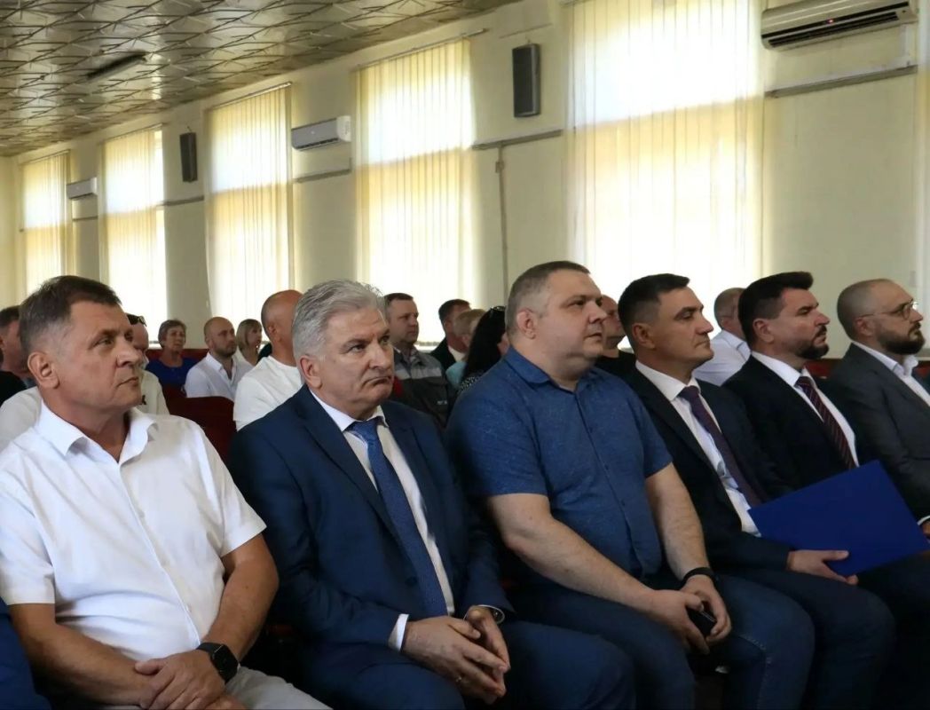 Роман Лысенко: Алчевск празднует День металлурга: чествование героев труда и взгляд в будущее Роман Лысенко: Алчевск празднует День металлурга: чествование героев труда и взгляд в будущее