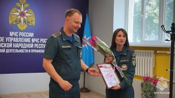 Руководство ГУ МЧС России по ЛНР поздравило личный состав с профессиональным праздником