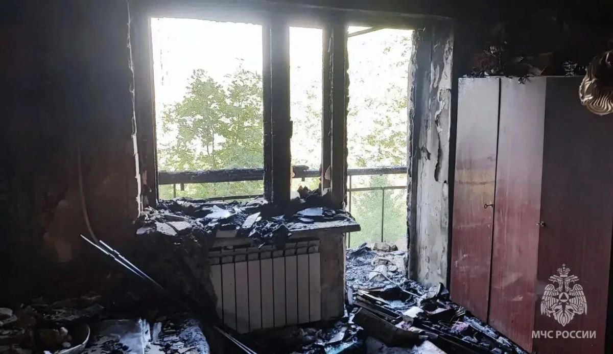 При пожаре в Первомайском округе ЛНР эвакуированы два человека При пожаре в Первомайском округе ЛНР эвакуированы два человека