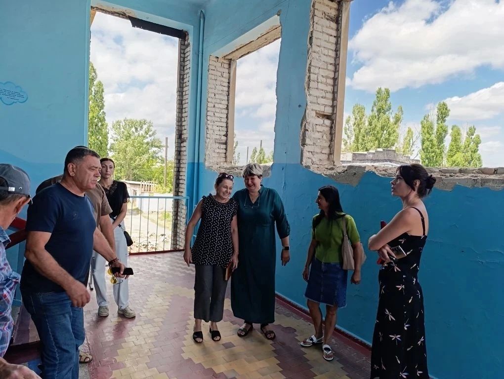 В образовательных учреждениях городского округа продолжает ремонт В образовательных учреждениях городского округа продолжает ремонт