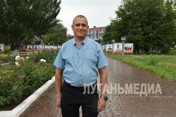 19 июля — День металлурга. Алчевск по праву считается городом металлургов, где профессия передается из поколения в поколение, а любовь к огненной стихии рождается еще в детстве