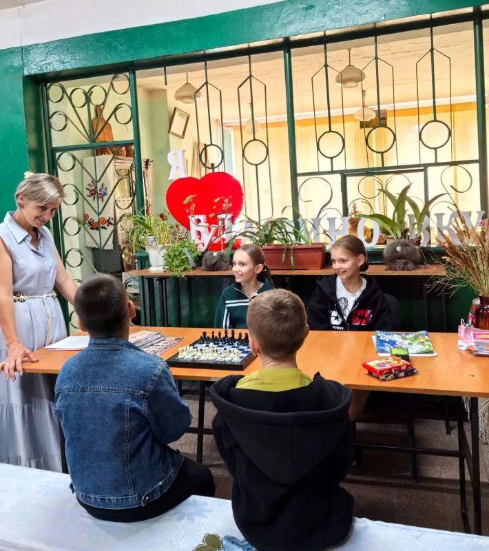 Каникулы – отличное время для веселья и новых открытий! В Булавиновском СДК провели культурно-досуговое мероприятие под названием «Играй и веселись» Каникулы – отличное время для веселья и новых открытий! В Булавиновском СДК провели культурно-досуговое мероприятие под названием «Играй и веселись»
