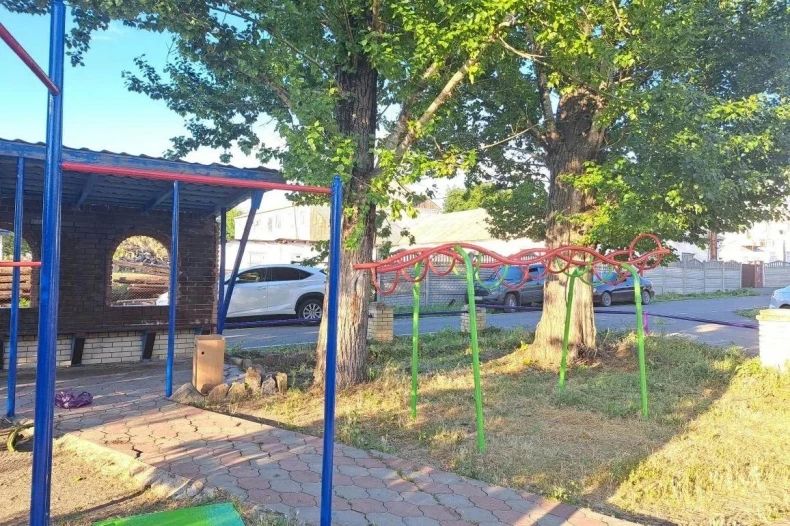 Жители Свердловска приняли участие в акции «Яркое детство» Жители Свердловска приняли участие в акции «Яркое детство»