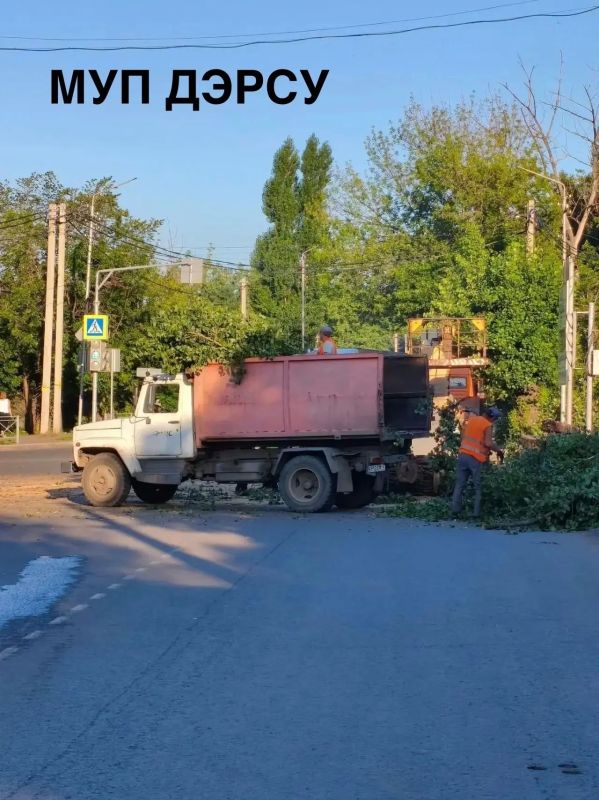 За период с 13 по 17 июля работниками МУП "ДЭРСУ" были выполнены следующие работы: За период с 13 по 17 июля работниками МУП "ДЭРСУ" были выполнены следующие работы: