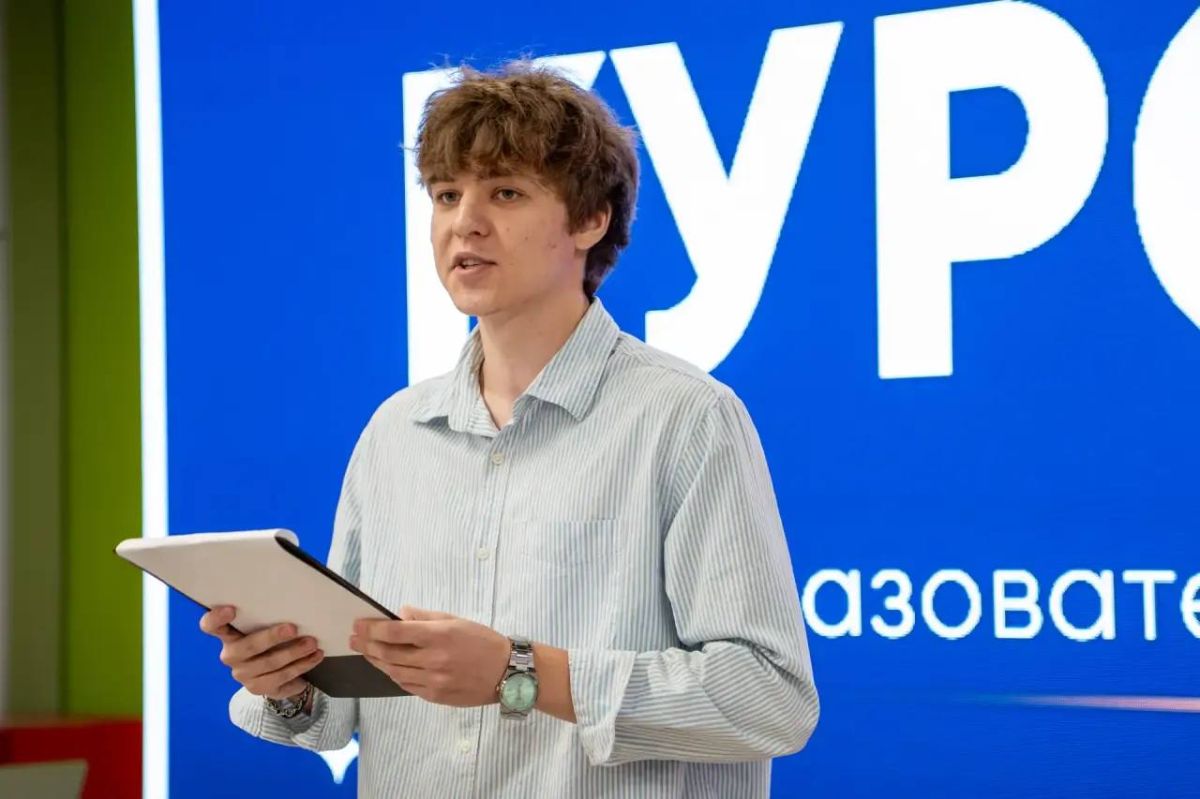 Образовательный проект «Курс 180» для молодых людей, находящихся в трудной жизненной ситуации, стартовал в Луганске