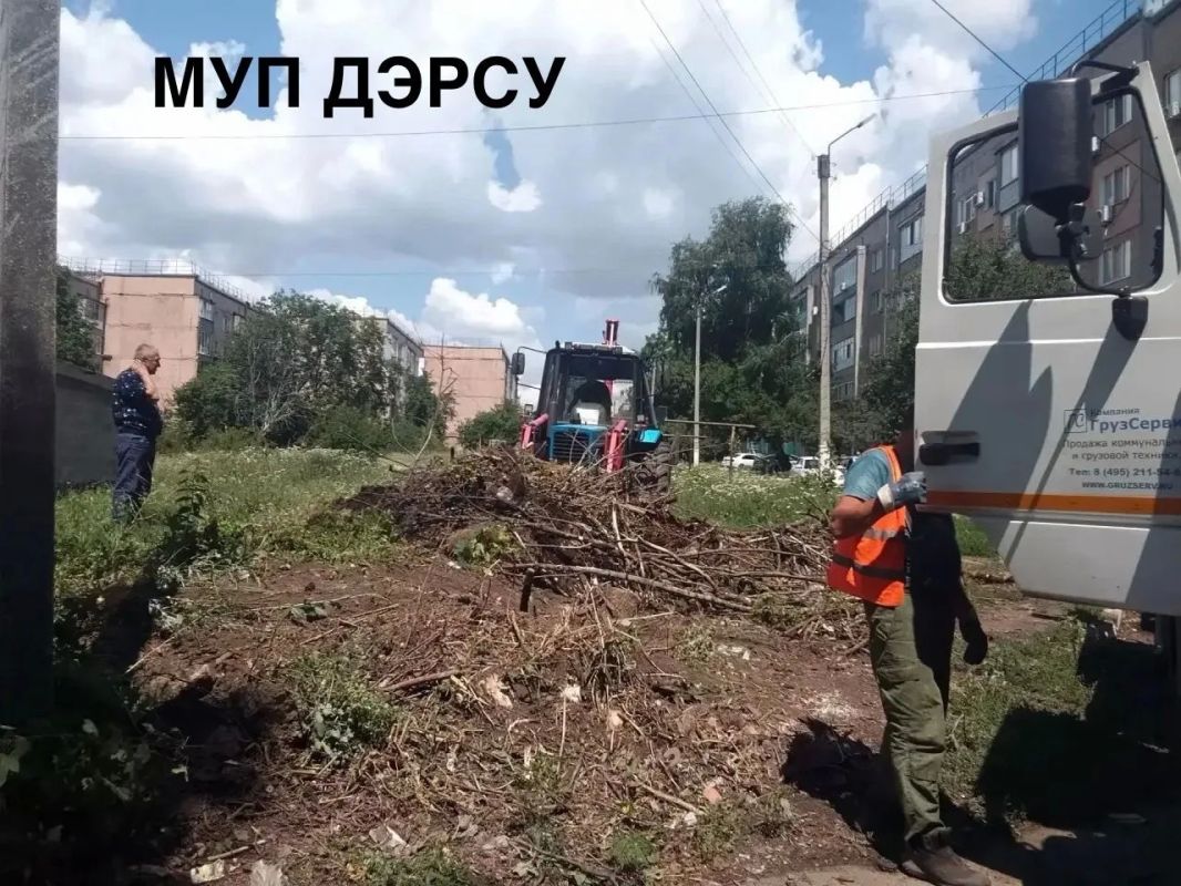 За период с 13 по 17 июля работниками МУП "ДЭРСУ" были выполнены следующие работы: За период с 13 по 17 июля работниками МУП "ДЭРСУ" были выполнены следующие работы: