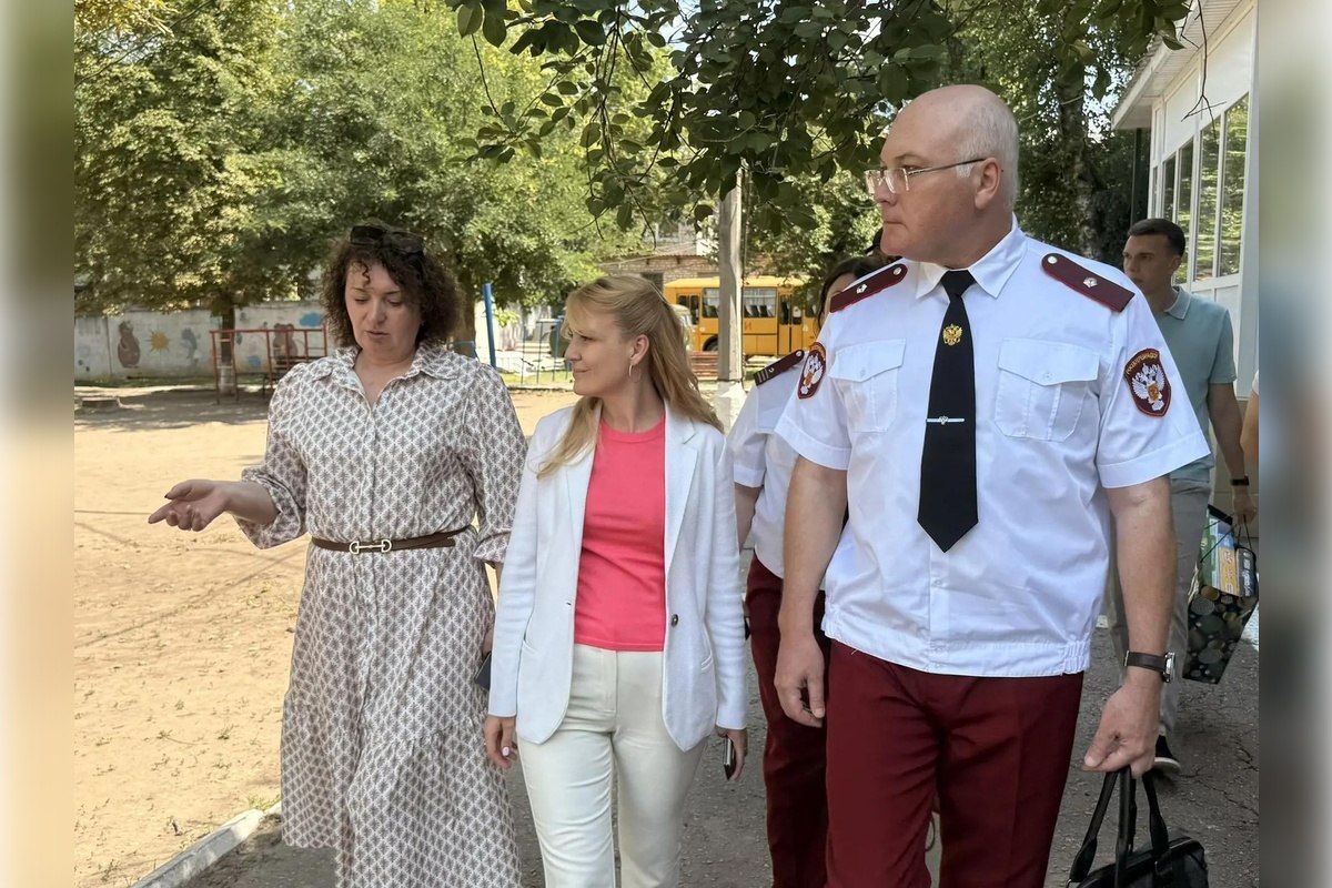 Сенатор РФ Дарья Лантратова посетила санаторий «Незабудка» в Луганске Сенатор РФ Дарья Лантратова посетила санаторий «Незабудка» в Луганске