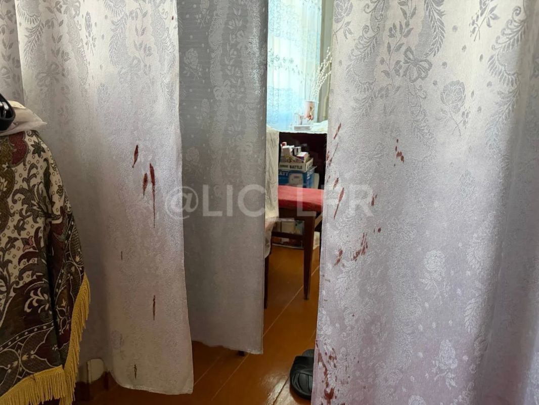 Опубликованы кадры с последствий атаки вражеского БПЛА в Камбродском районе Опубликованы кадры с последствий атаки вражеского БПЛА в Камбродском районе