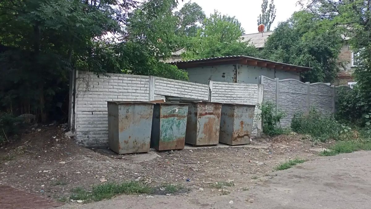 Работы по уборке и благоустройству городских территории продолжаются Работы по уборке и благоустройству городских территории продолжаются