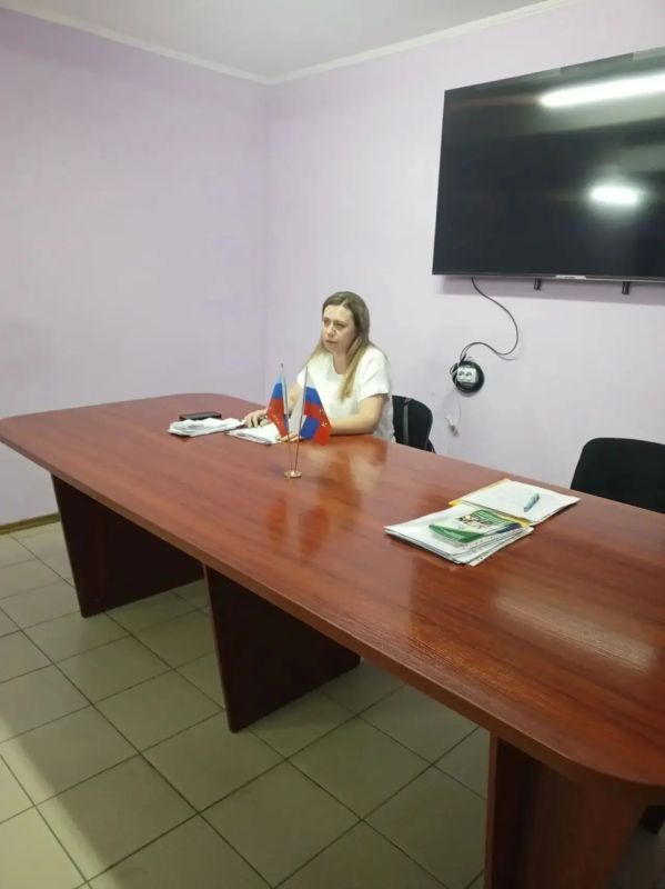 Встреча с представителями Центра соцзащиты населения прошла в ГБУЗ "ЛГМБ № 7" ЛНР Встреча с представителями Центра соцзащиты населения прошла в ГБУЗ "ЛГМБ № 7" ЛНР