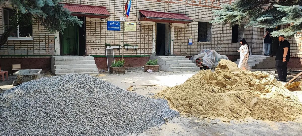 Народная программа в действии: в Антраците продолжается ремонт детского сада №13 «Барвинок» Народная программа в действии: в Антраците продолжается ремонт детского сада №13 «Барвинок»