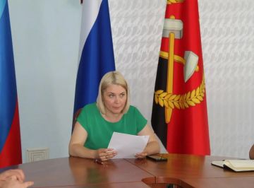 Сегодня, 22 июля, в Администрации Краснодонского муниципального округа состоялось заседание комиссии по предупреждению и ликвидации чрезвычайных ситуаций и обеспечению пожарной безопасности