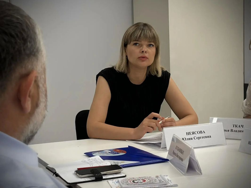 Штаб общественной поддержки Единой России провёл круглый стол «Достижения, планы и конструктивный диалог» с лидерами НКО республики Штаб общественной поддержки Единой России провёл круглый стол «Достижения, планы и конструктивный диалог» с лидерами НКО республики